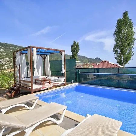Vila Kalkan'da Deniz Manzarali, 10 Kisilik Havuzlu