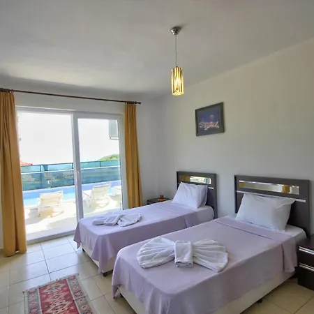 Vila Kalkan'da Deniz Manzarali, 10 Kisilik Havuzlu Kaş