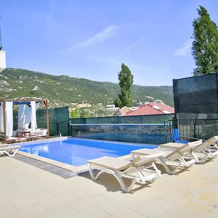 Vila Kalkan'da Deniz Manzarali, 10 Kisilik Havuzlu